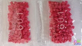 Nummer 601 vierkante steentjes (klein)