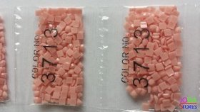 Nummer 3713 vierkante steentjes (klein)