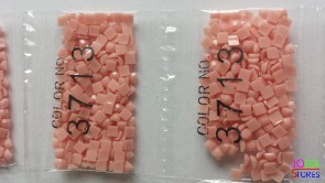 Nummer 3713 vierkante steentjes (klein)